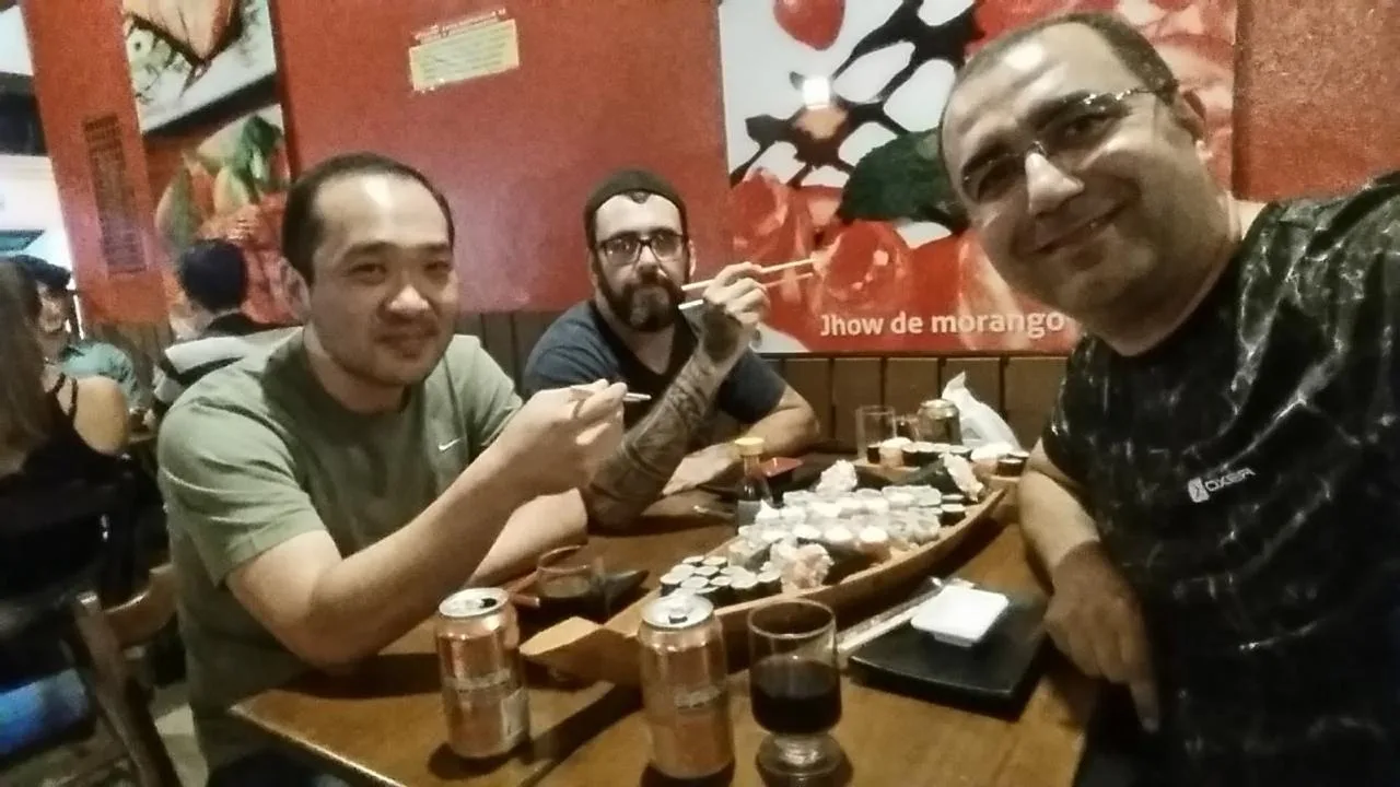Reencontro com o Akira em um jantar de sushi